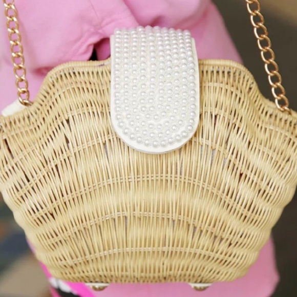 Shell Pearl Wicker Handbag - Picture 6 of 8